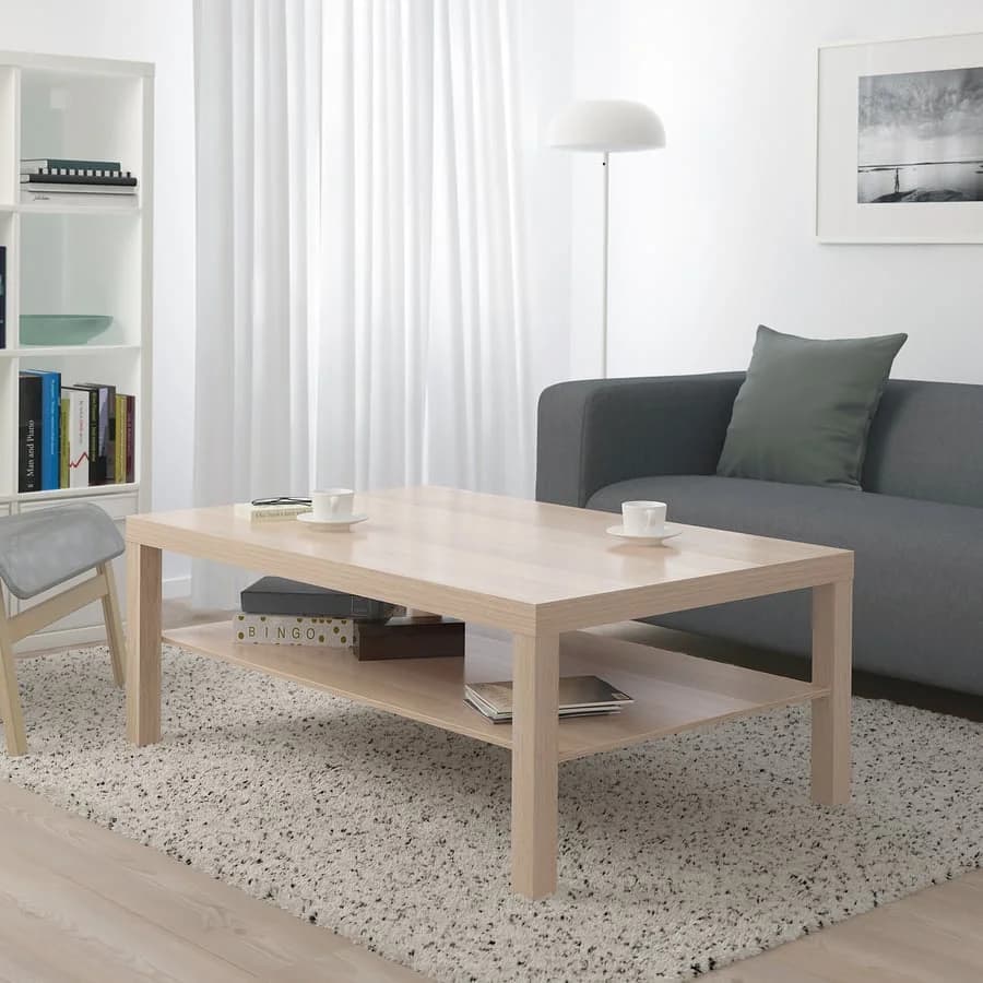 Table à manger rectangulaire avec six chaises en velours vert